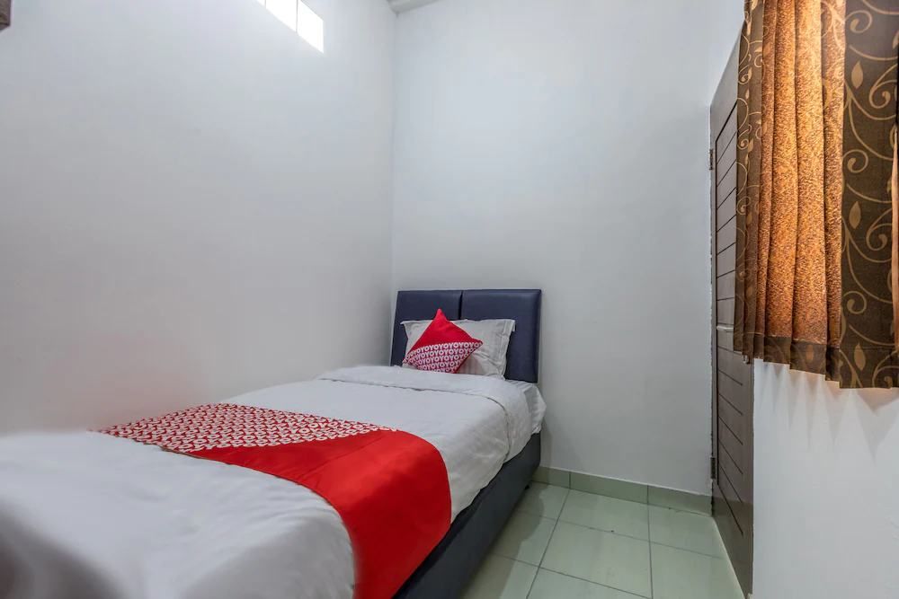 Kost Arie 1 by OYO Rooms