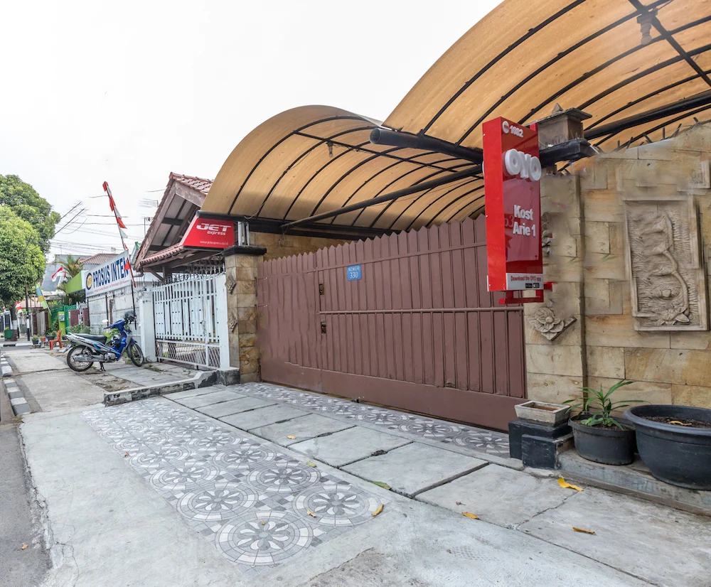 Kost Arie 1 by OYO Rooms
