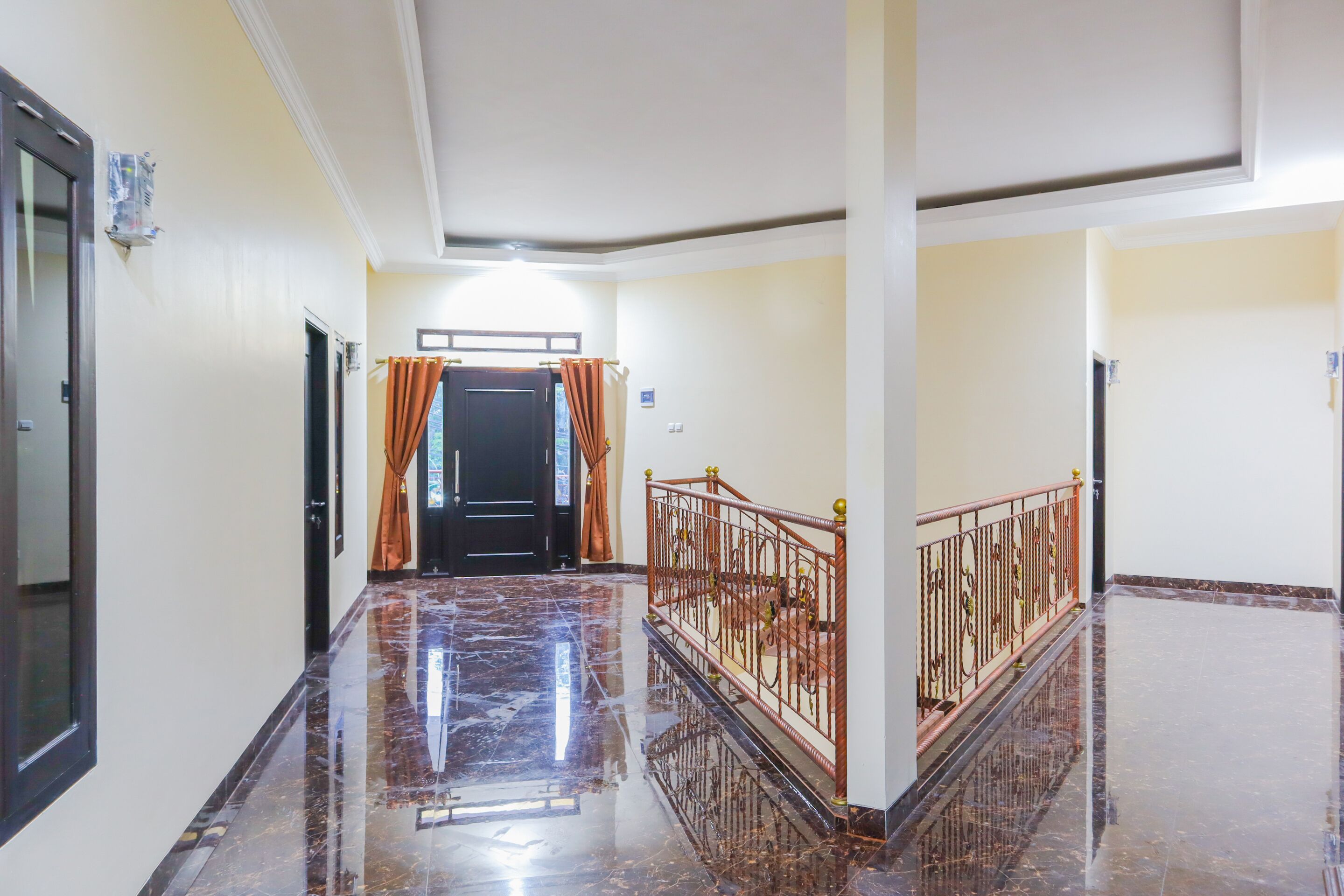 Kr Bulan by OYO Rooms