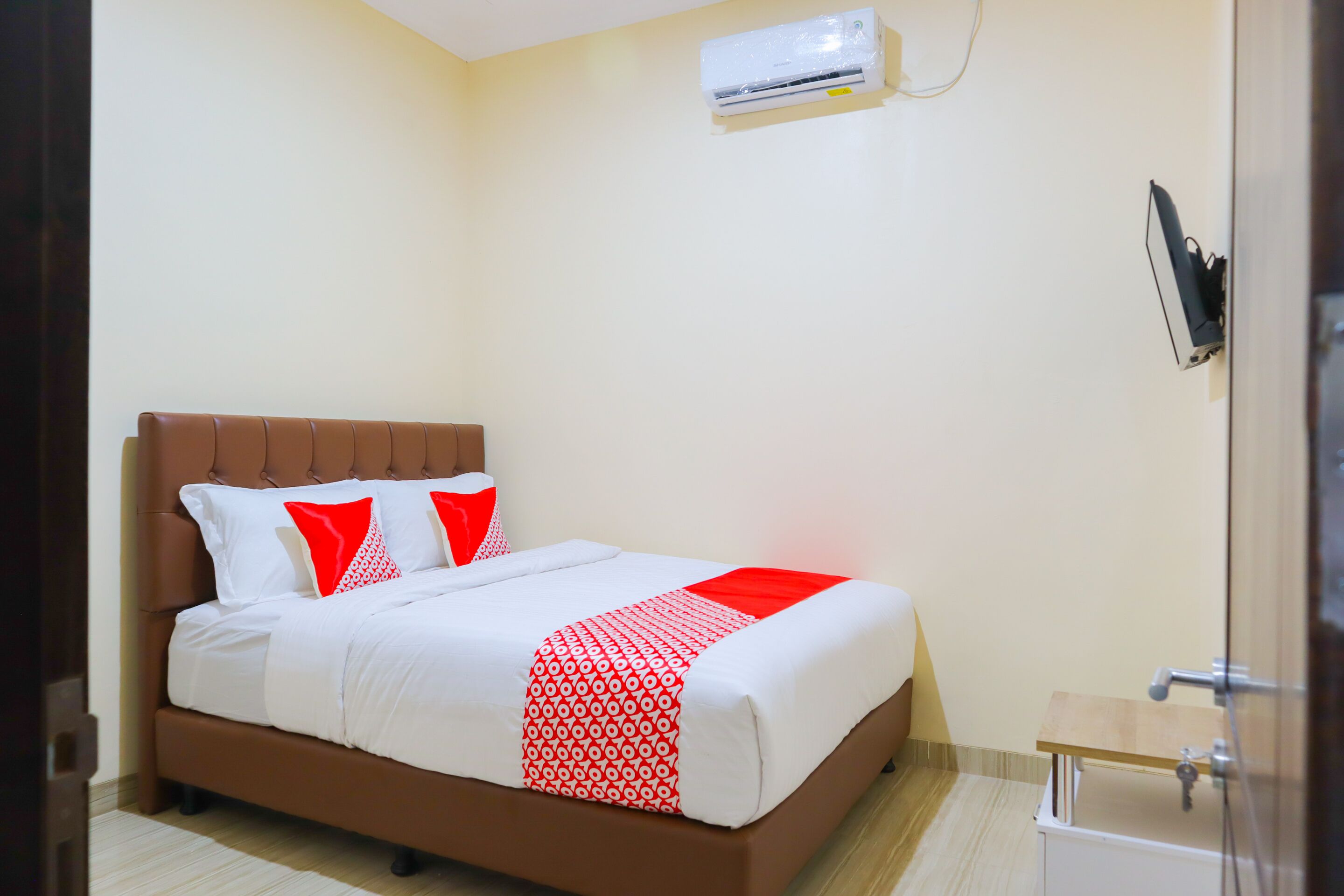 Kr Bulan by OYO Rooms