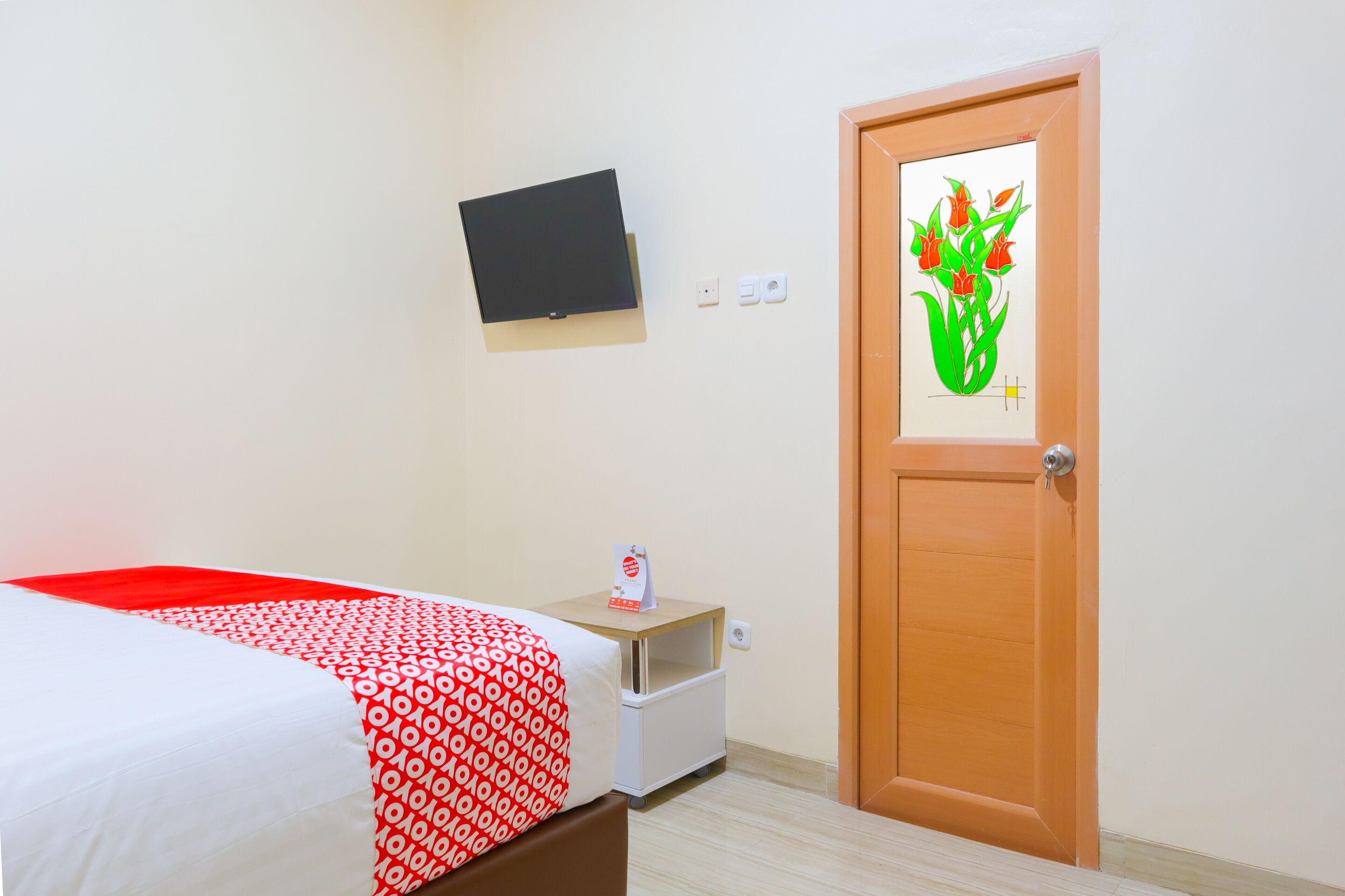 Kr Bulan by OYO Rooms