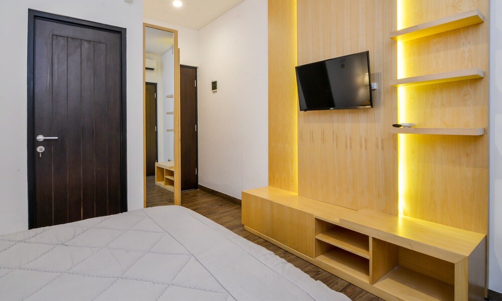 Legacy Residence by ZEN Rooms