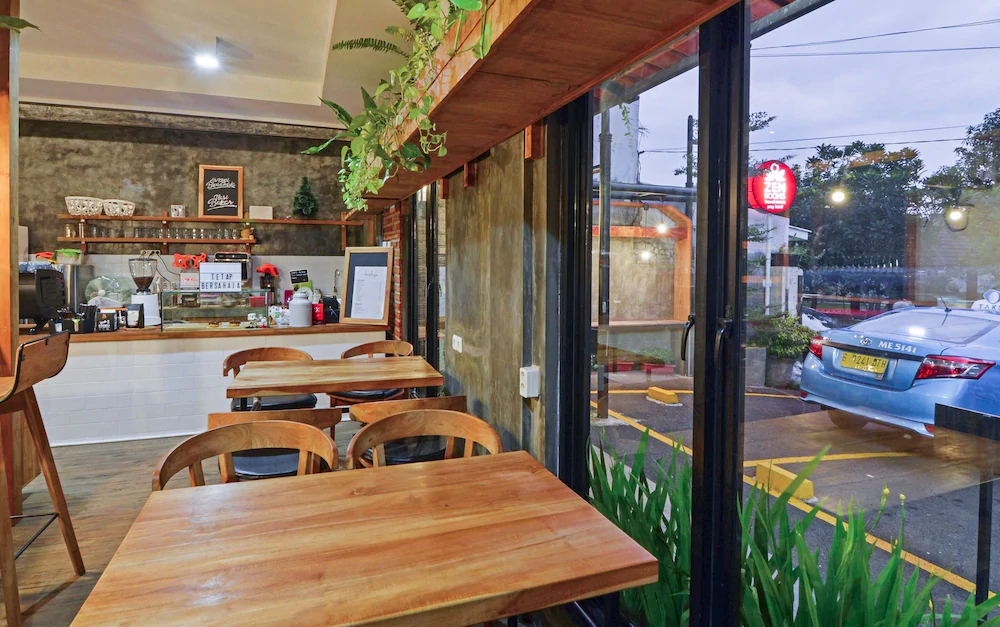 Legacy Residence by ZEN Rooms