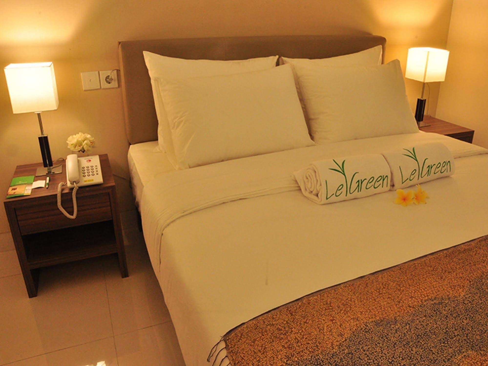 LeGreen Suite Gatot Subroto
