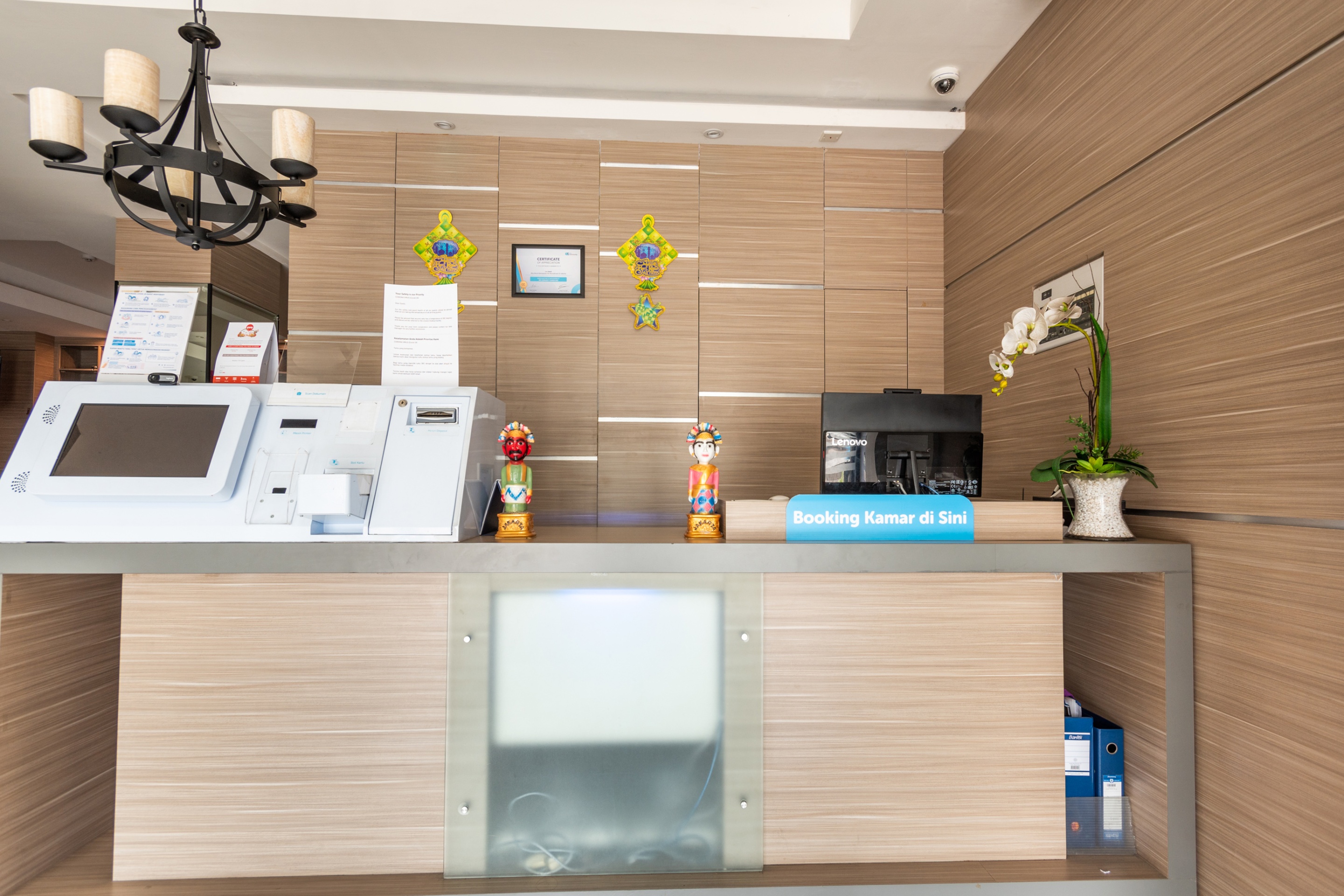 Liv Hotel by OYO Rooms