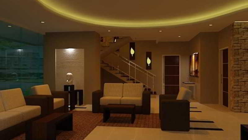 Lynt Hotel