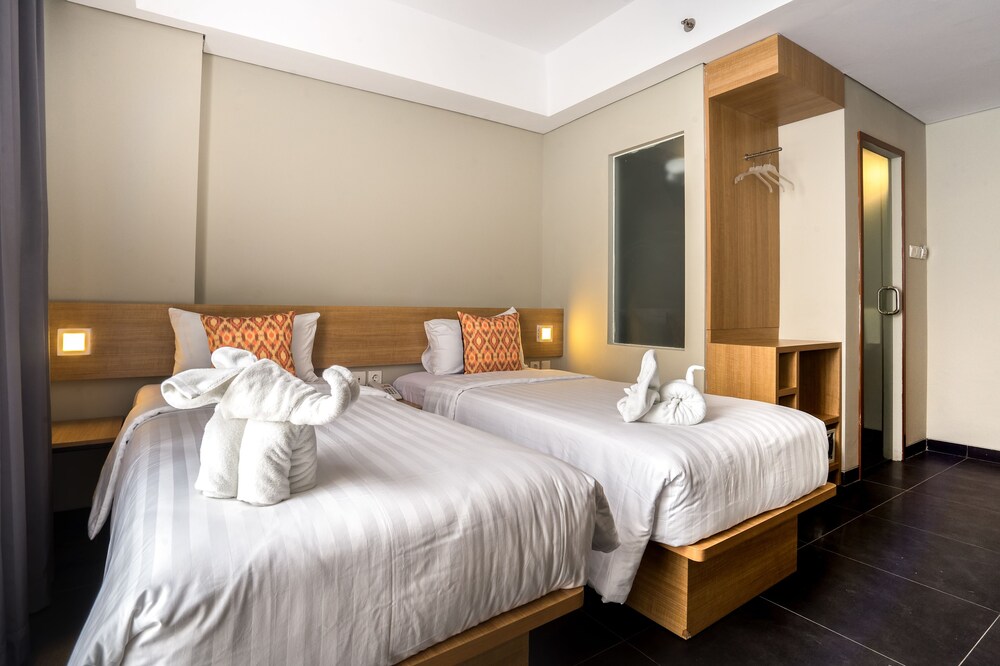 Maple Hotel Grogol Jakarta