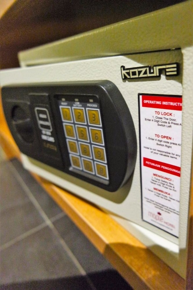 Maple Hotel Grogol Jakarta