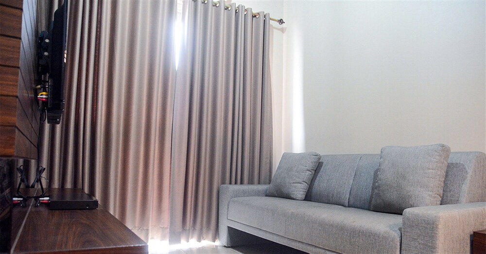 Maple Park Apartment