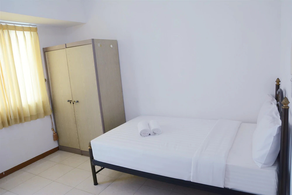 Maple Park Apartment