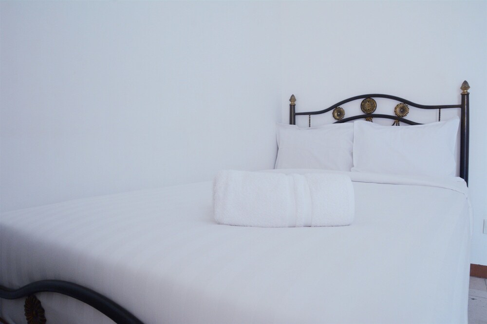 Maple Park Apartment