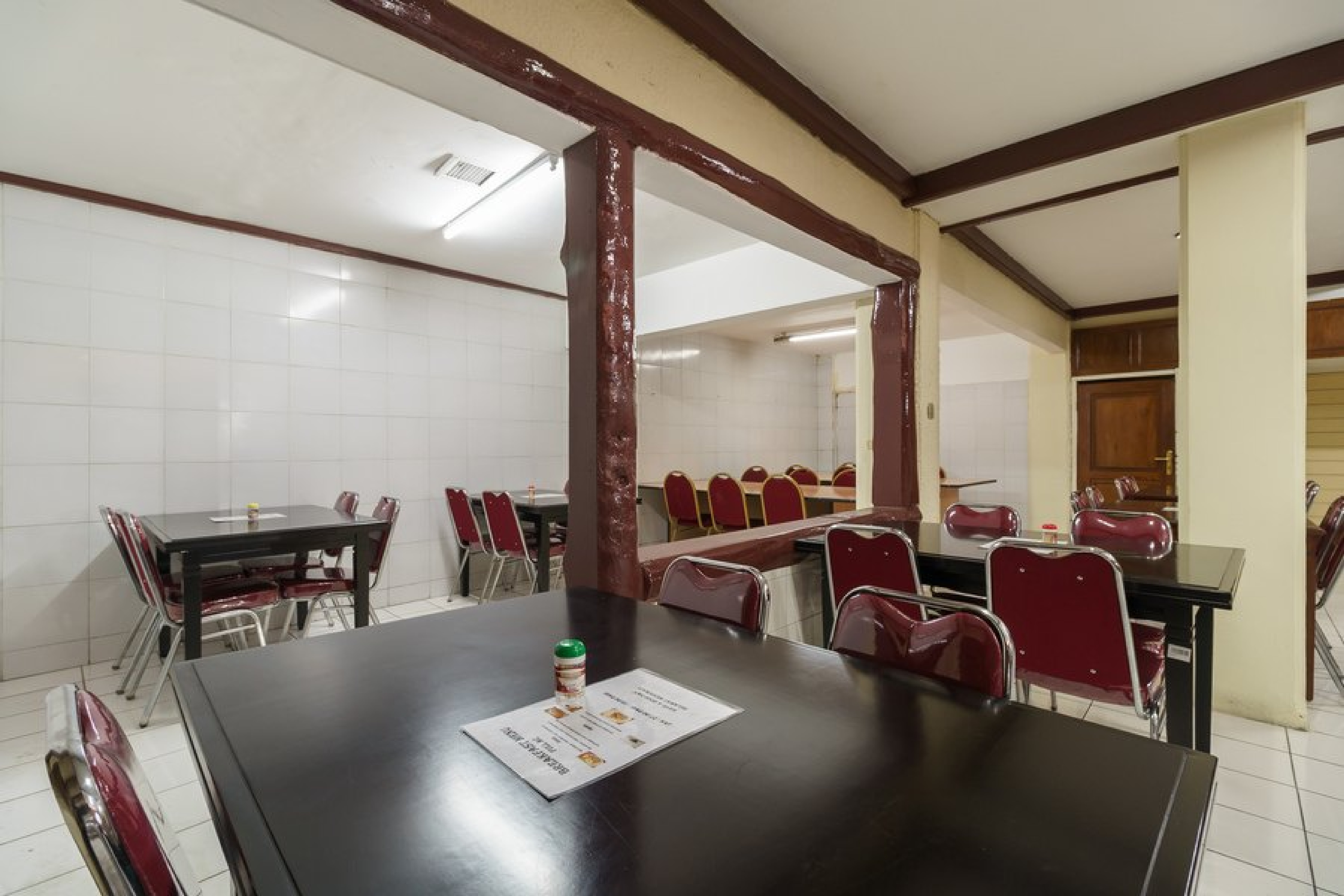 Margot Hotel by RedDoorz