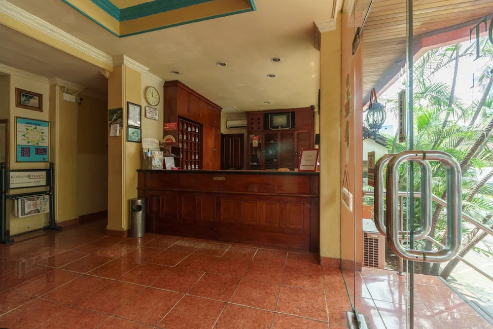 Margot Hotel by RedDoorz