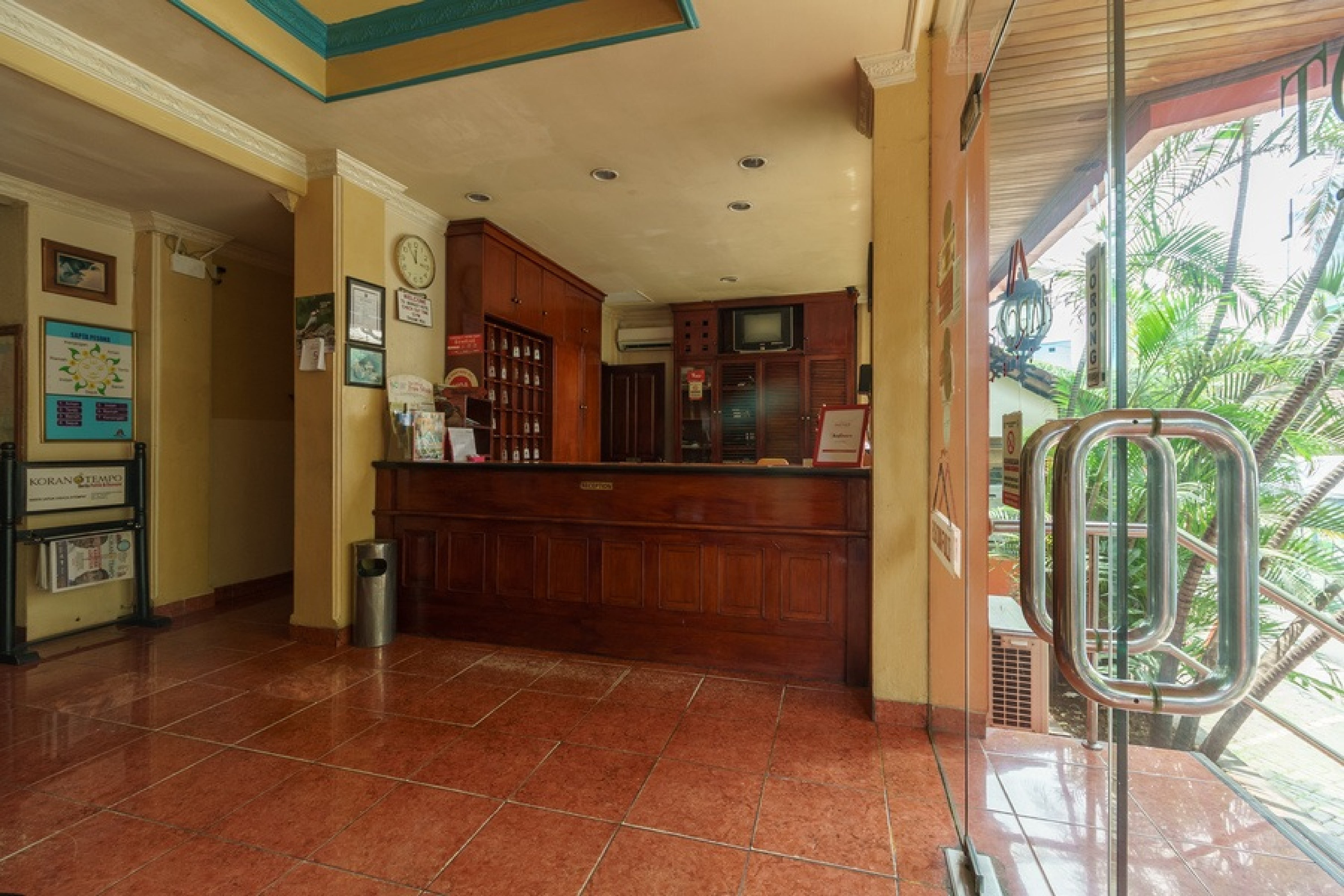 Margot Hotel by RedDoorz