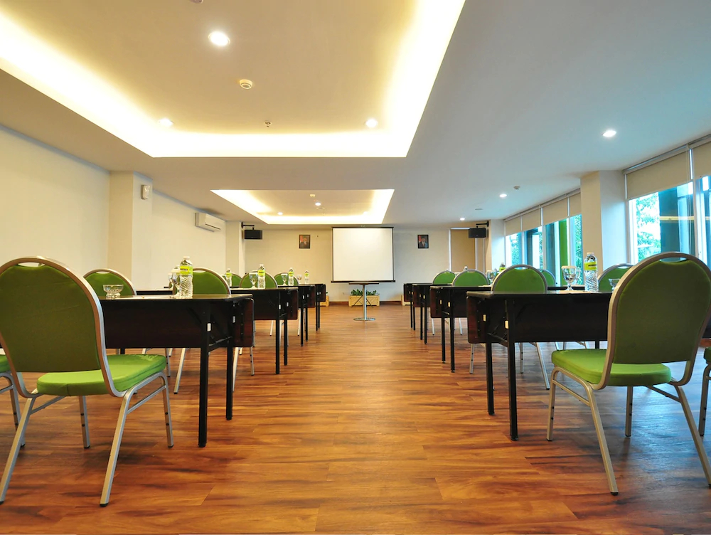 Maxonehotels.com @ Kramat