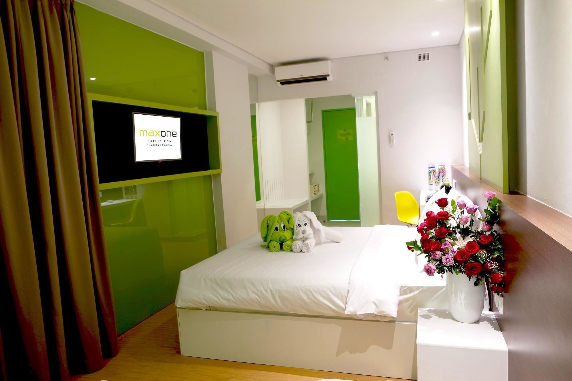 MaxOne Hotels A Pemuda