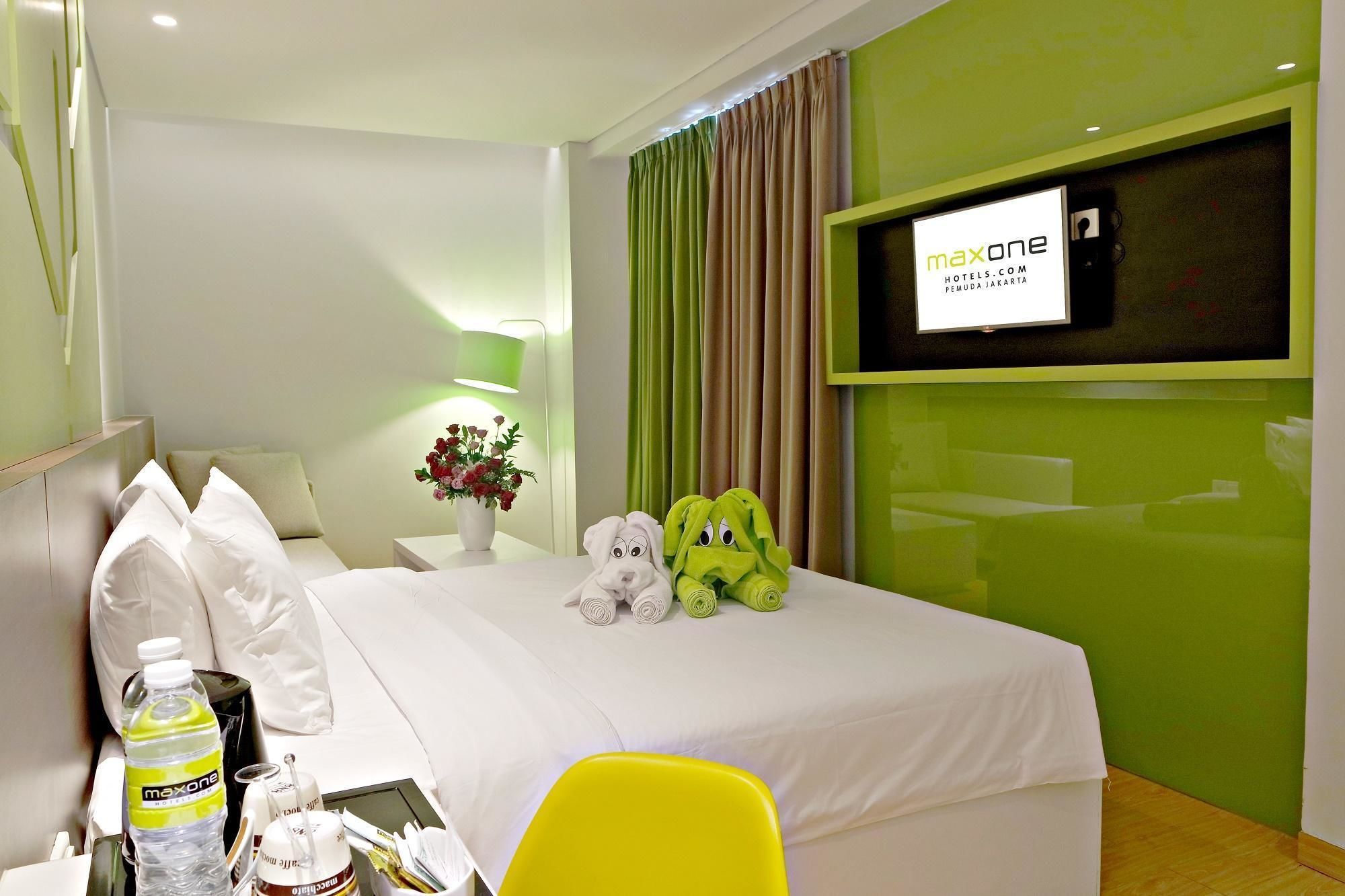 MaxOne Hotels A Pemuda