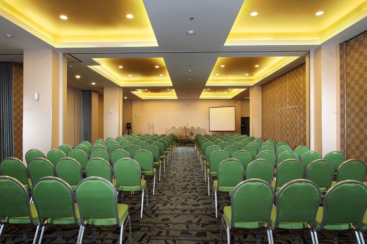 MaxOne Hotels A Pemuda