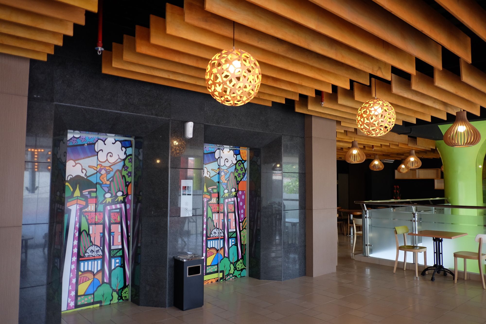 MaxOne Hotels A Pemuda