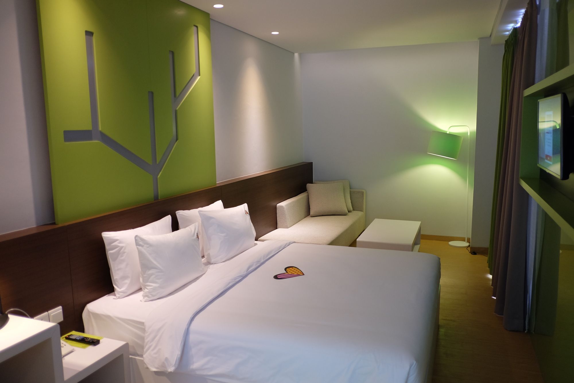 MaxOne Hotels A Pemuda