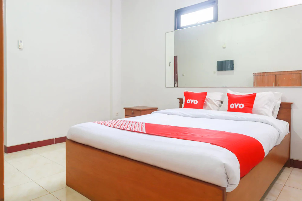 Melawai Homestay by OYO Rooms