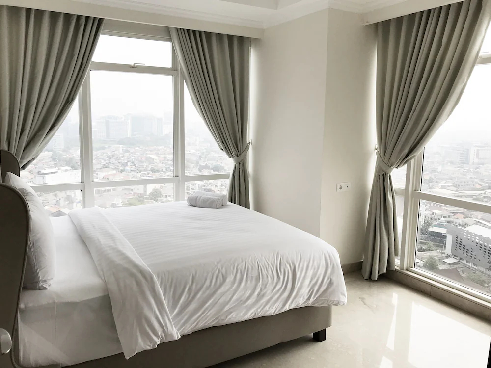 Menteng Park by Travelio