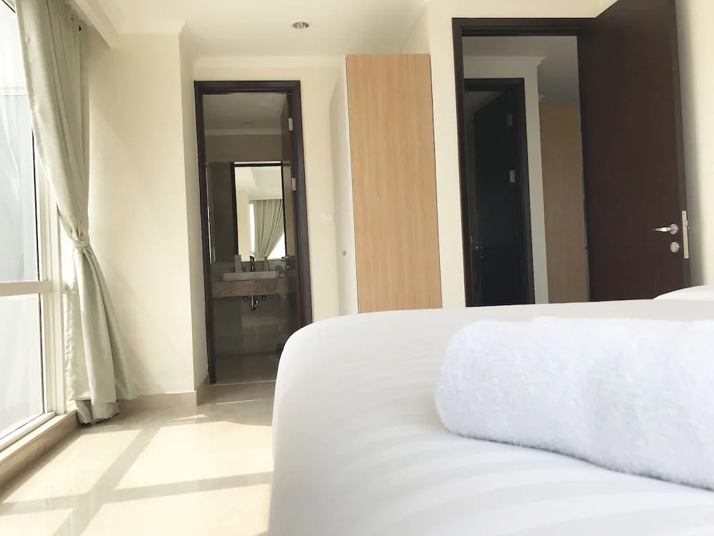 Menteng Park by Travelio