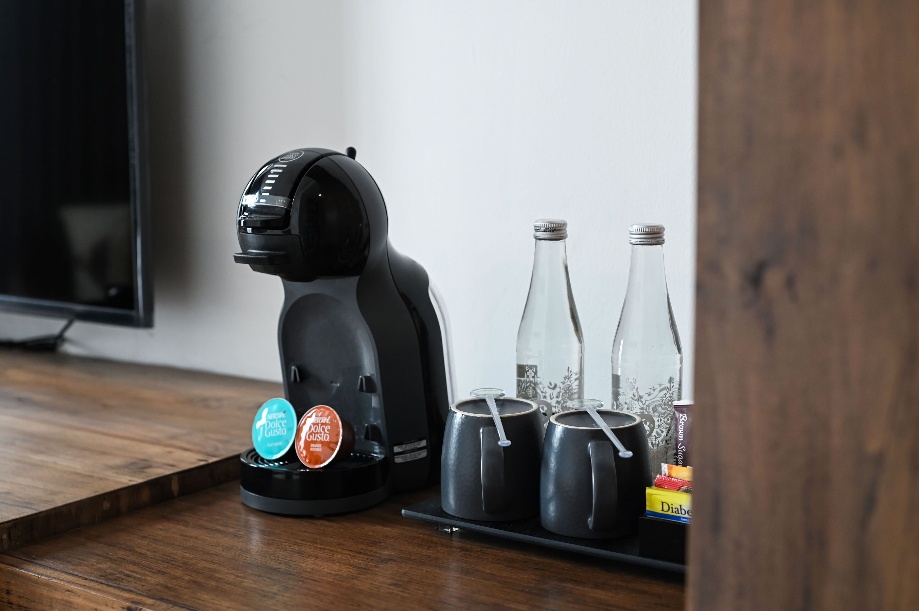 Miers Kuningan, Artotel Curated