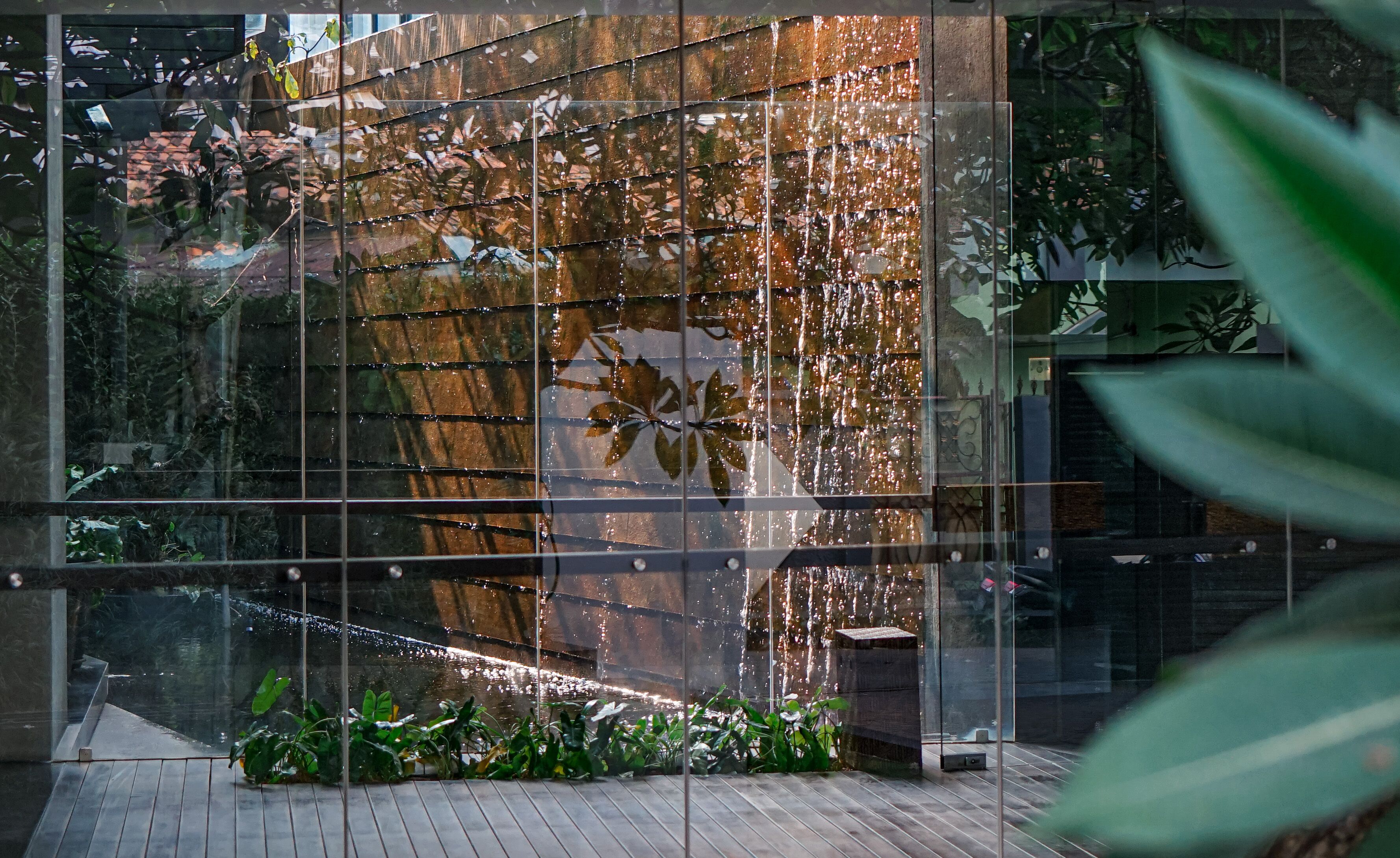 Miers Kuningan, Artotel Curated