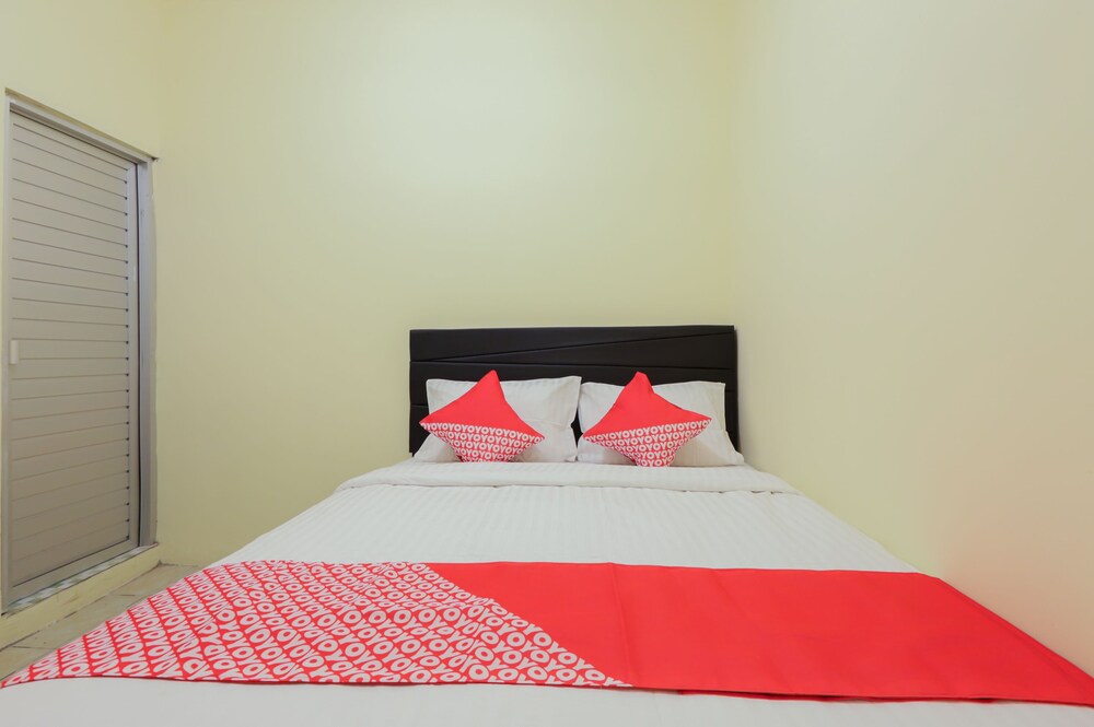 Mn One Residence by OYO Rooms