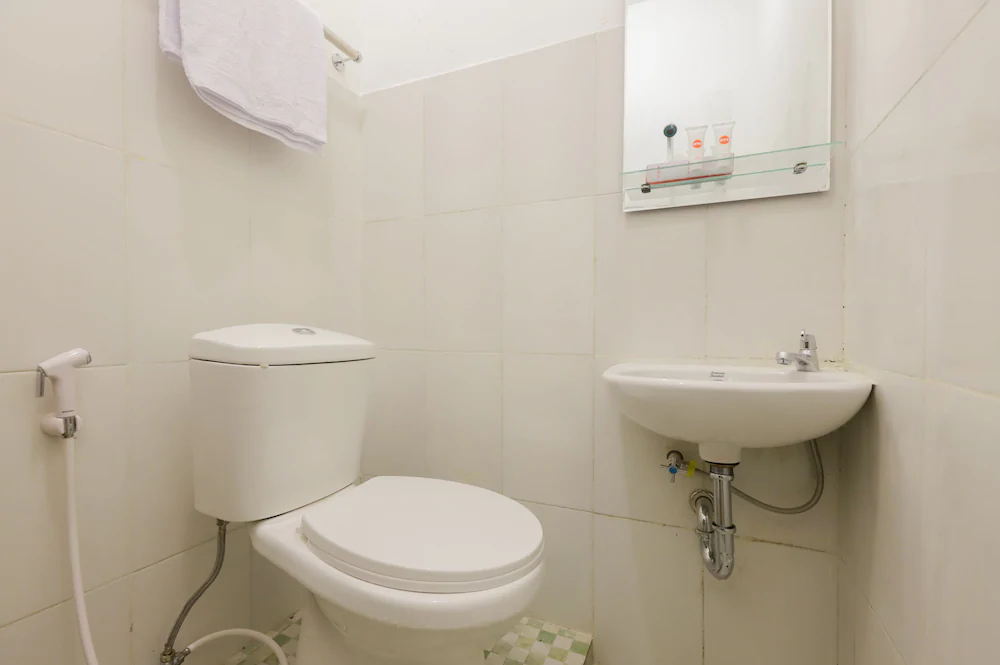 Mn One Residence by OYO Rooms