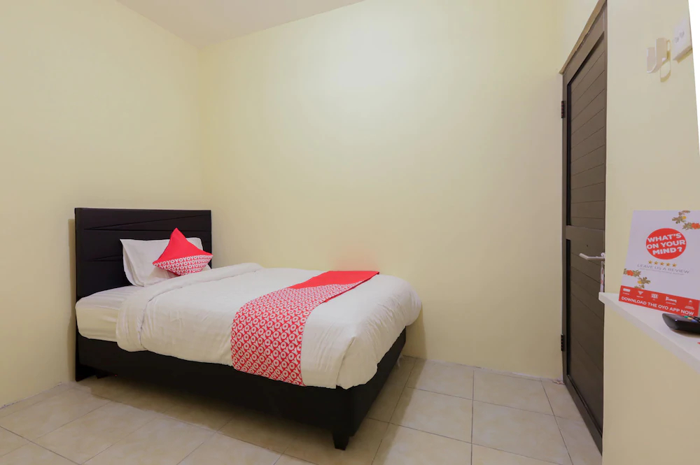 Mn One Residence by OYO Rooms