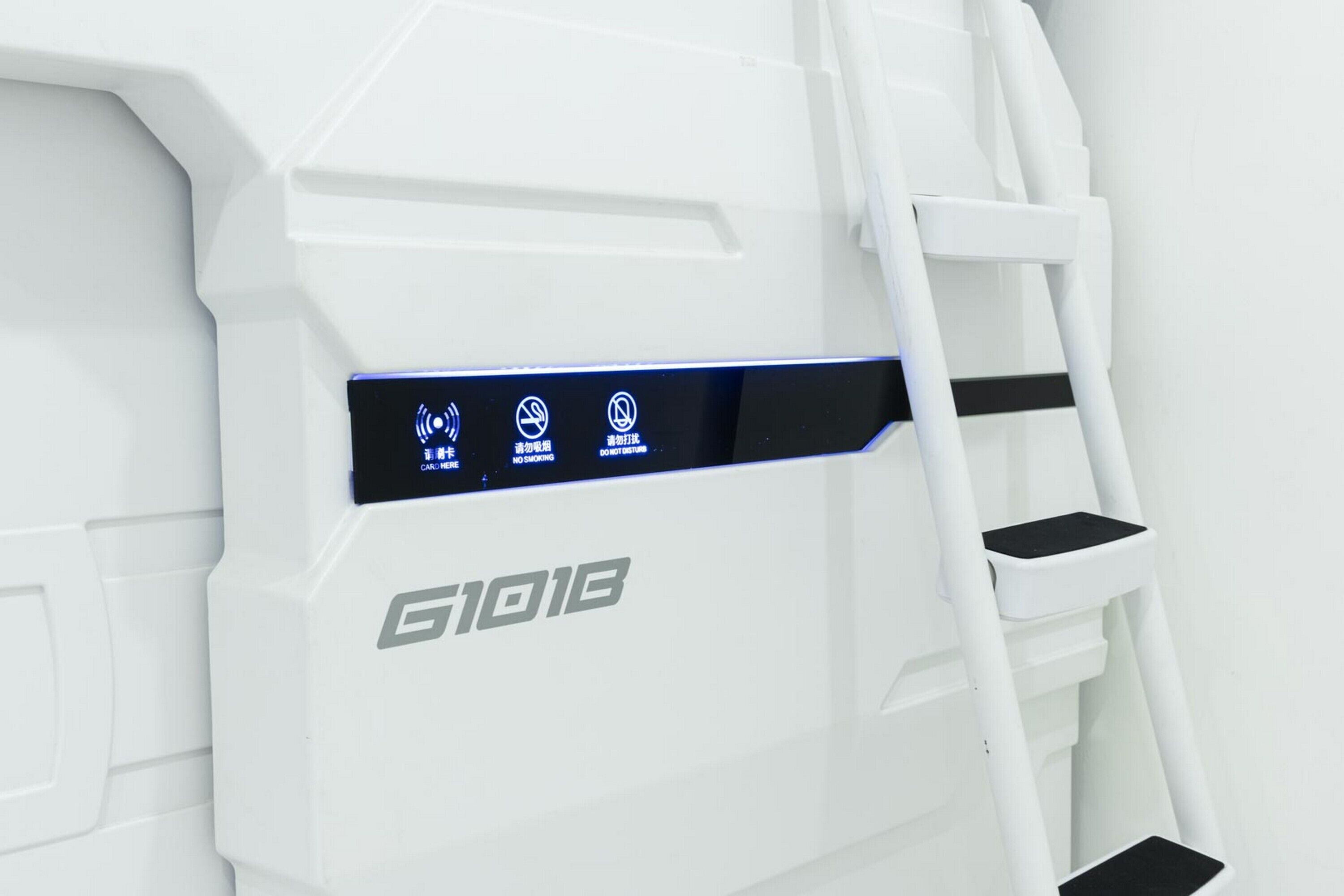 My Capsule Hotel by RedDoorz