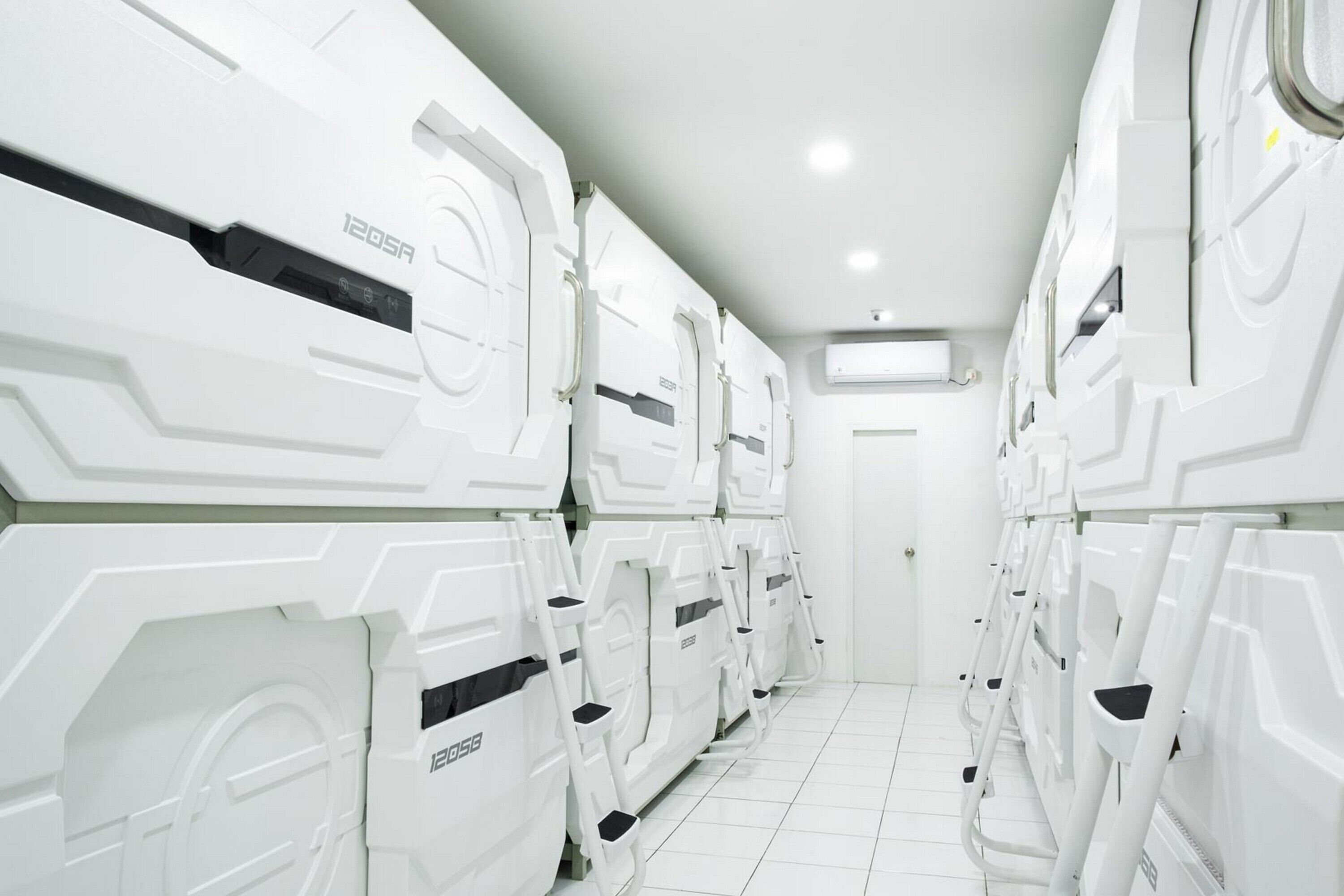 My Capsule Hotel by RedDoorz