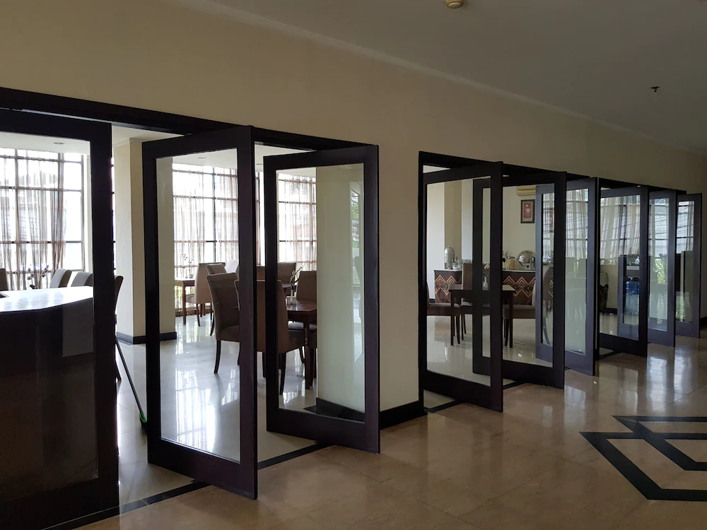 N1 Hotel