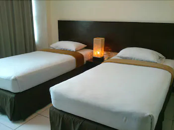 N1 Hotel