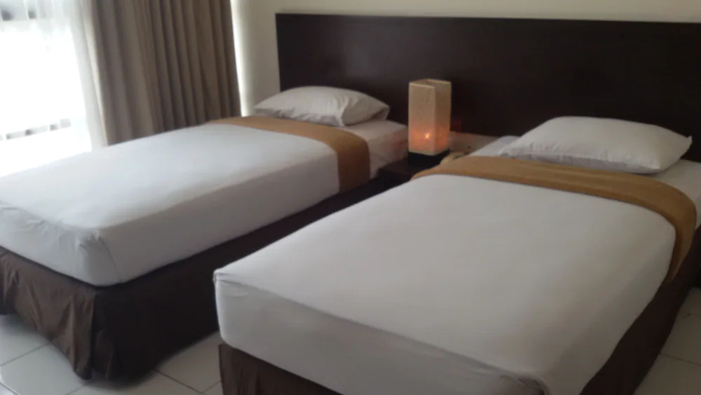 N1 Hotel