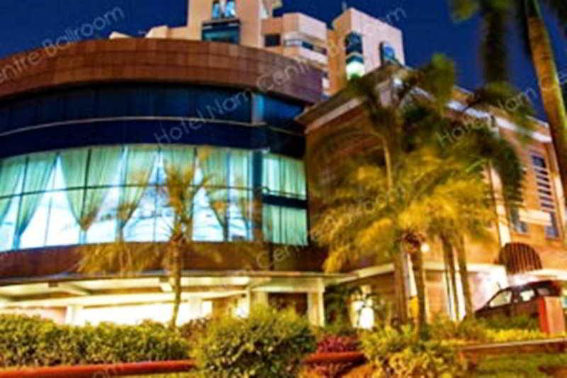Nam Center Hotel