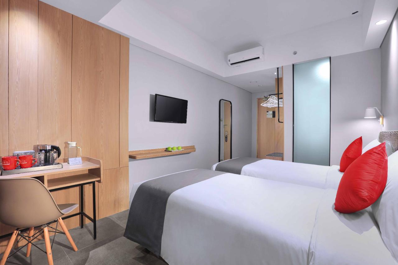 Neo Hotel Puri Indah