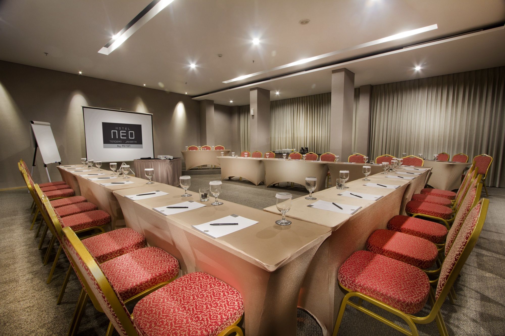 Hotel NEO Tendean Jakarta