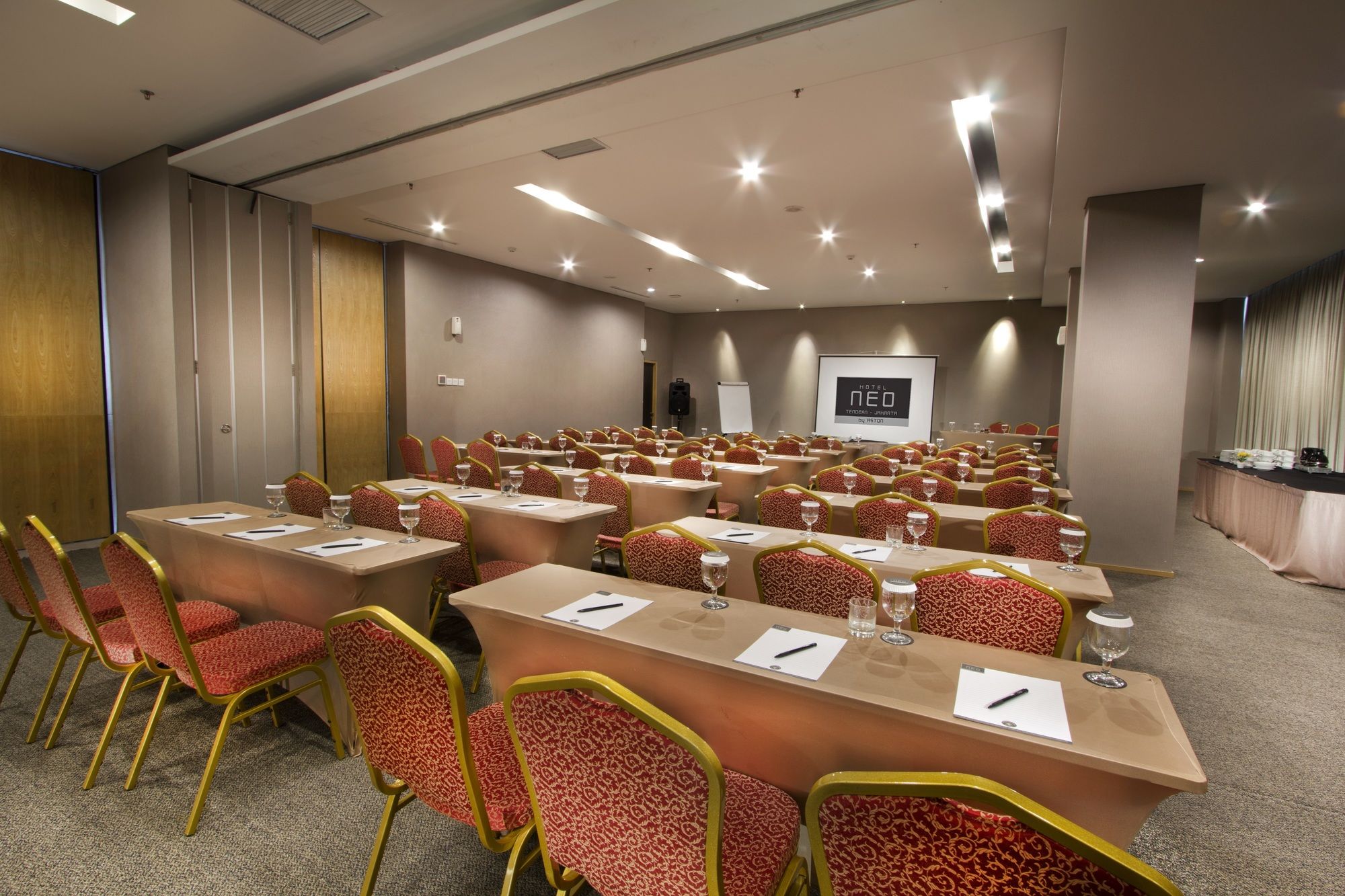 Hotel NEO Tendean Jakarta