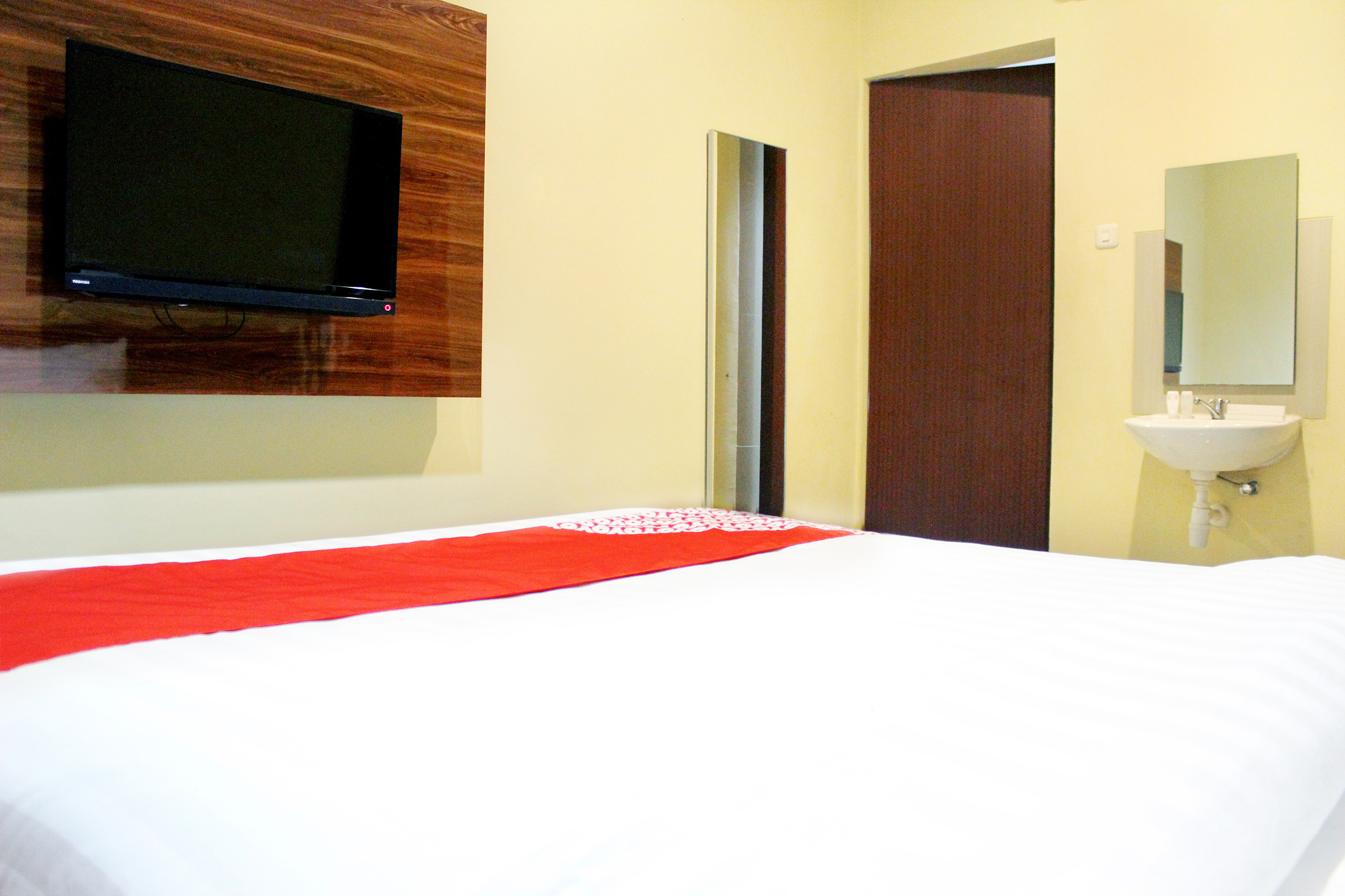 Urbanview Hotel Bes Mangga Besar