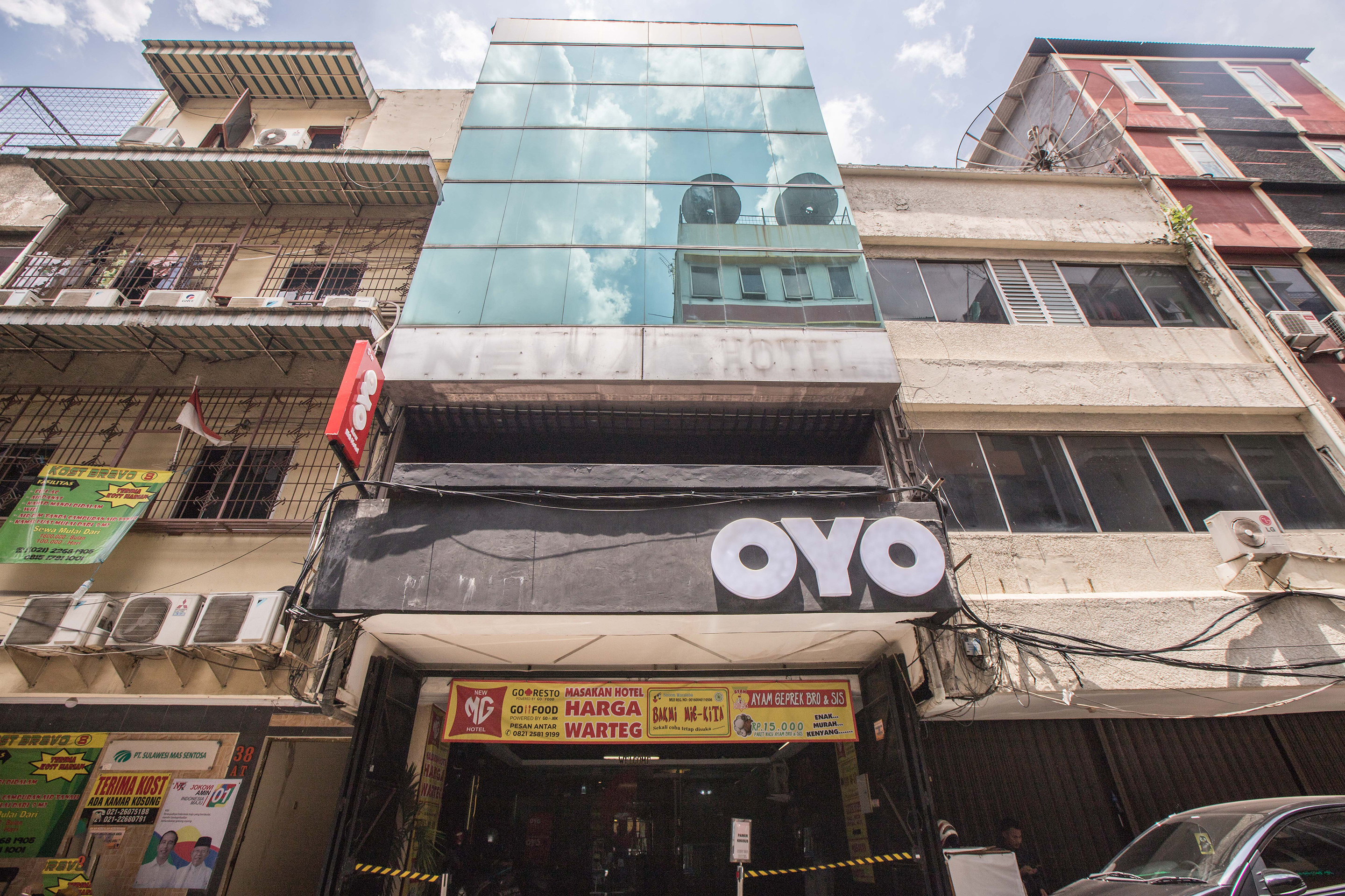 Urbanview Hotel Bes Mangga Besar