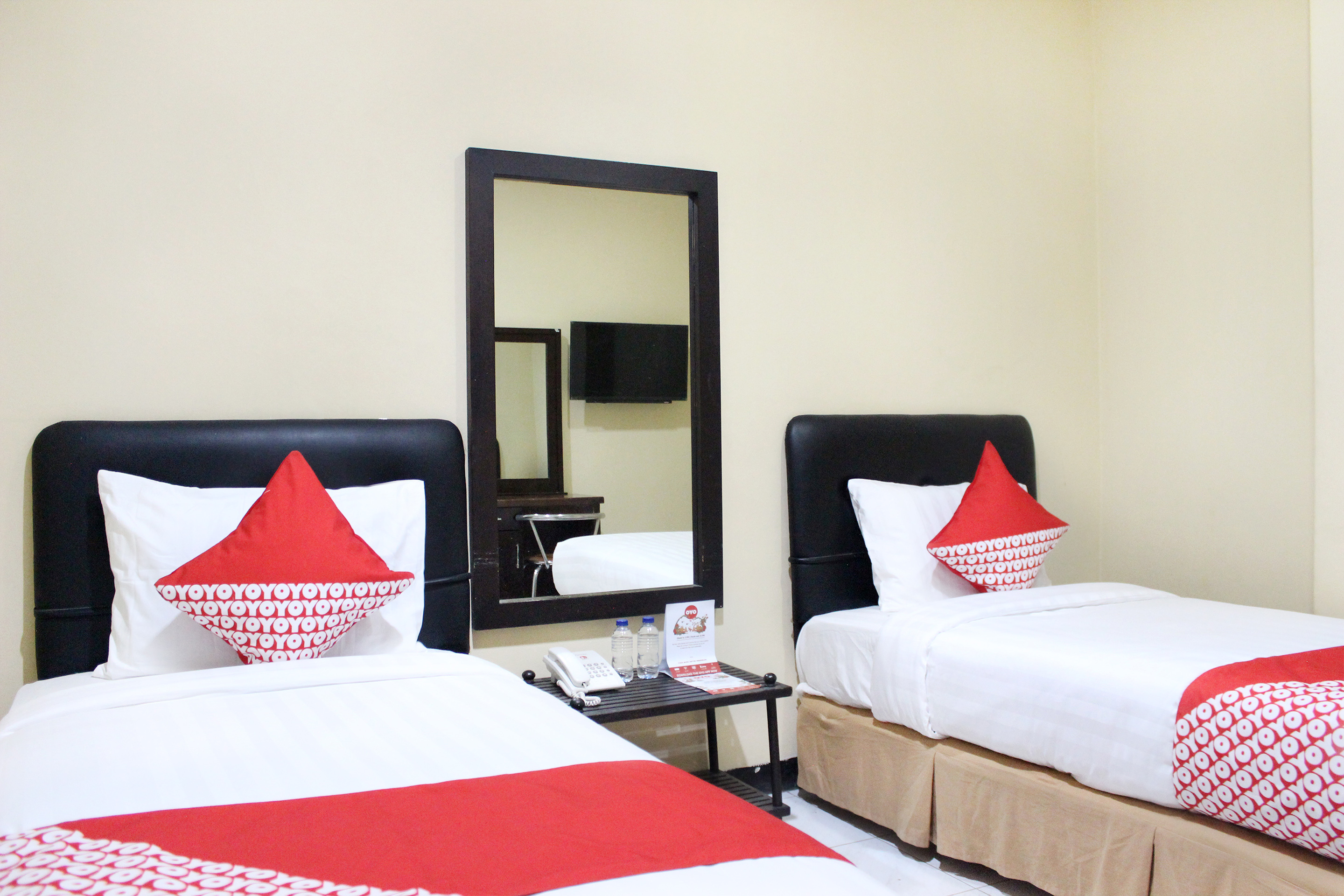 Urbanview Hotel Bes Mangga Besar