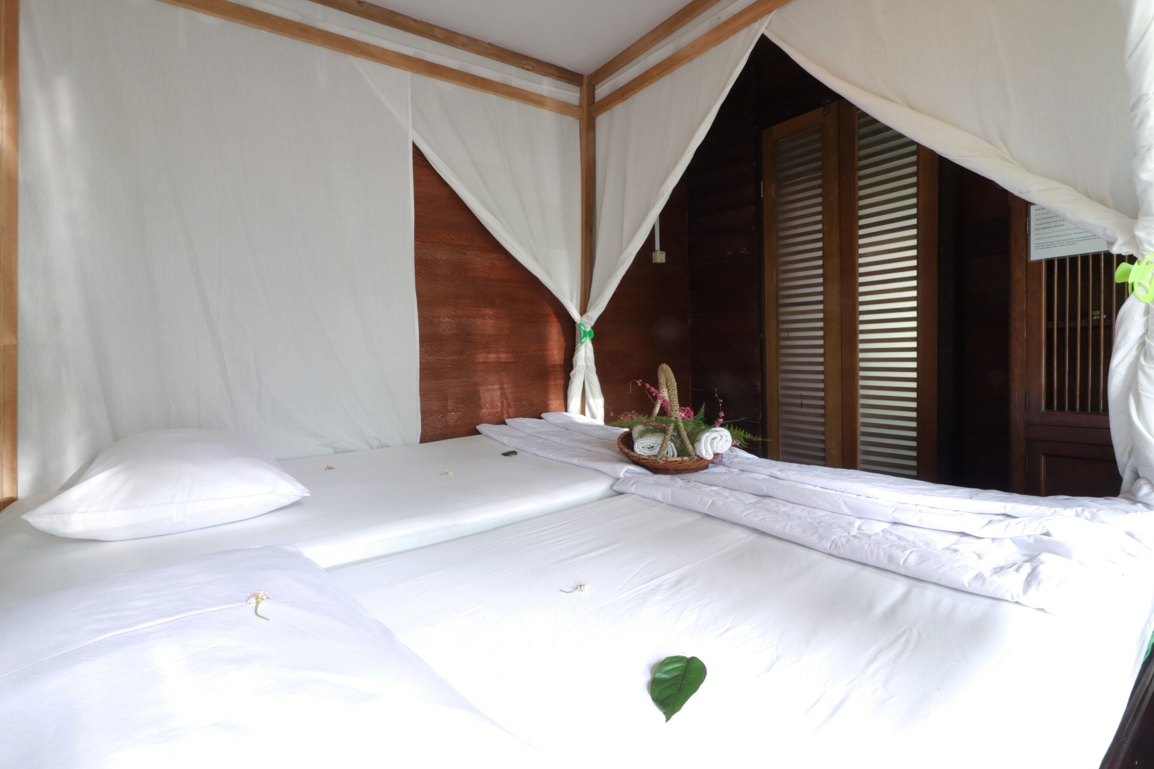 Nila House, Sharia Family Home Stay