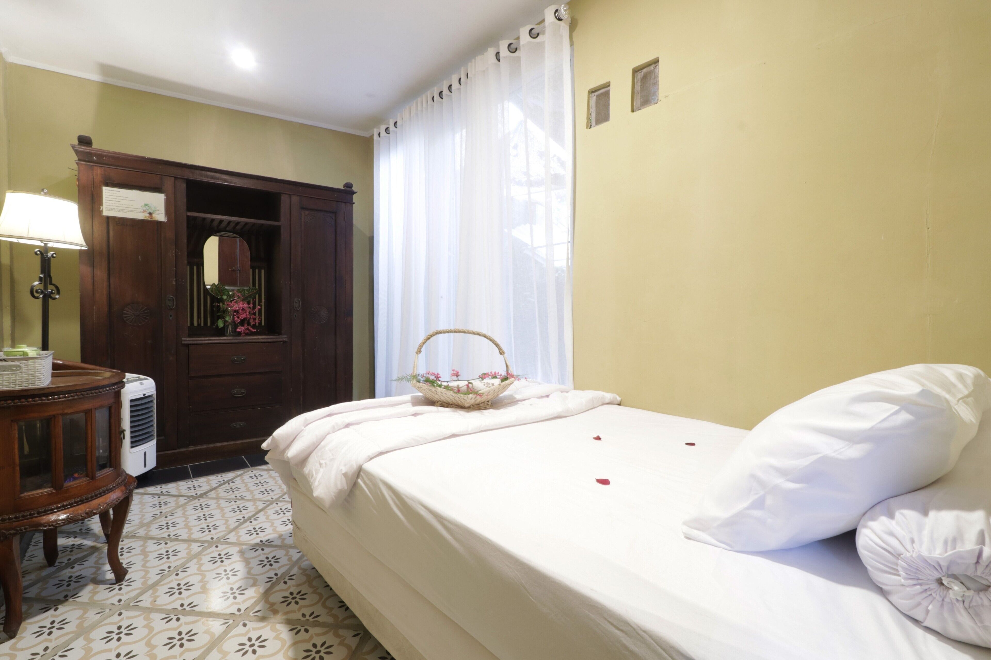 Nila House, Sharia Family Home Stay