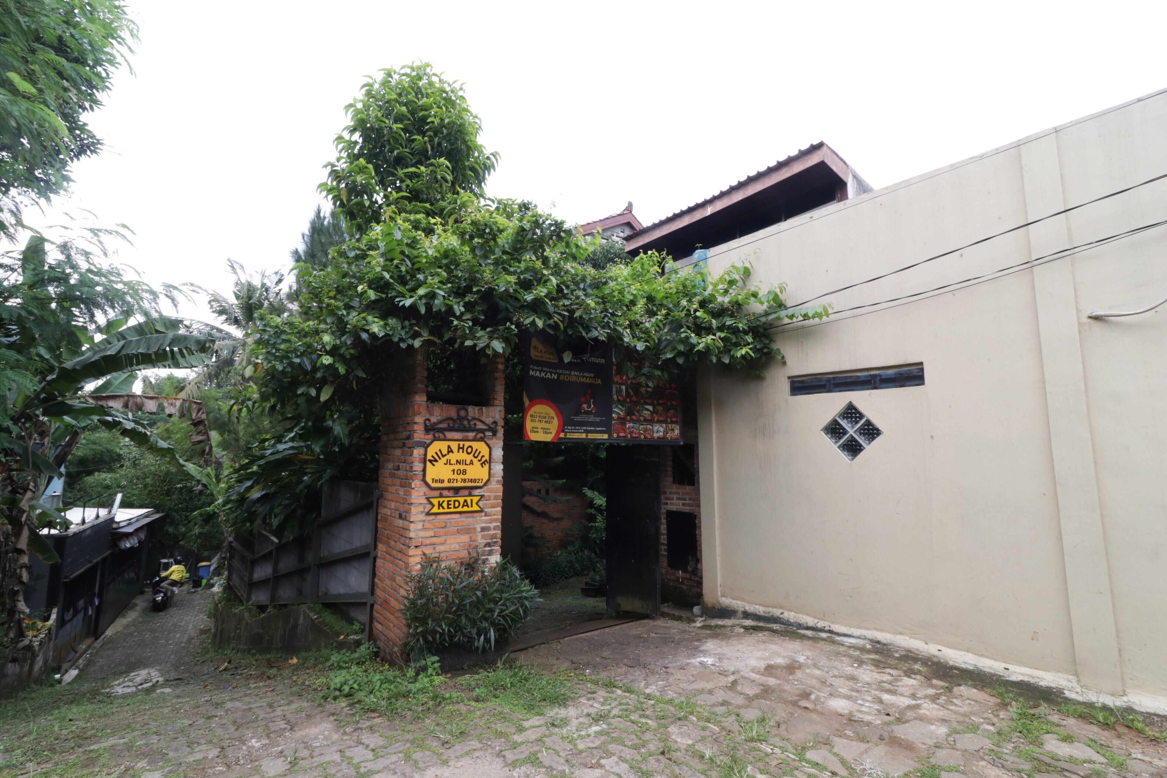 Nila House, Sharia Family Home Stay