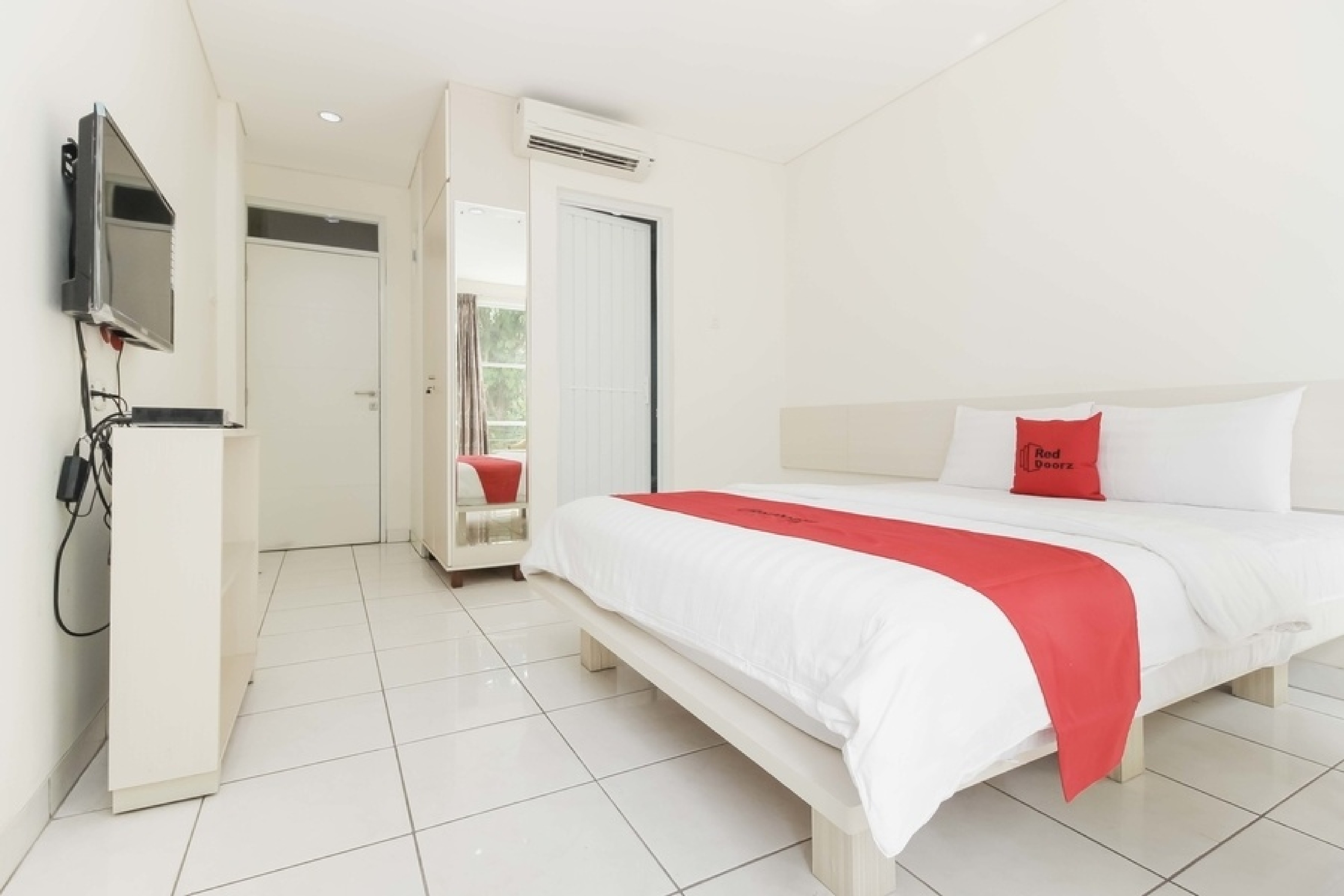 Niswantari Residence By RedDoorz