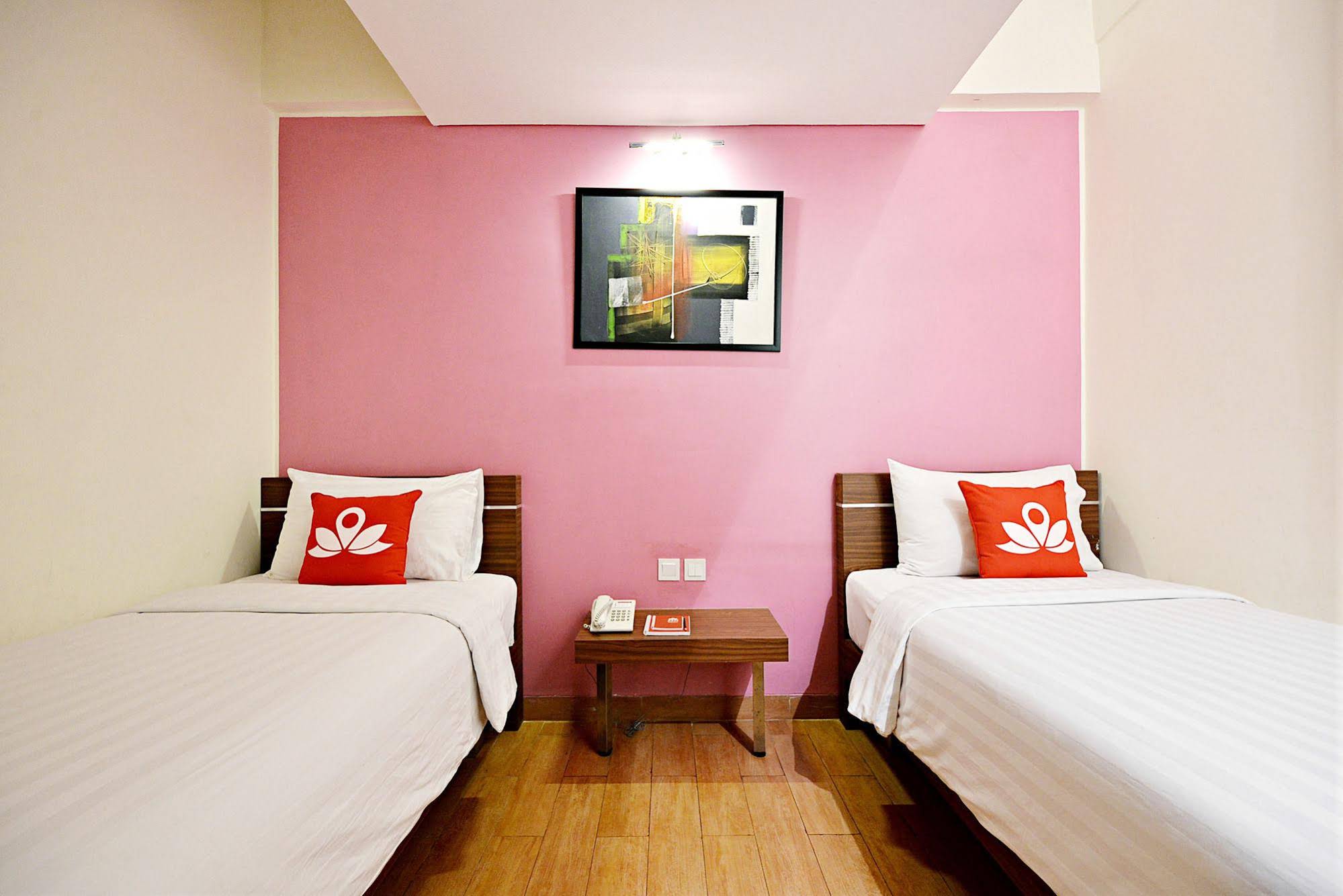 Nite & Day Jakarta Bandengan by ZEN Rooms
