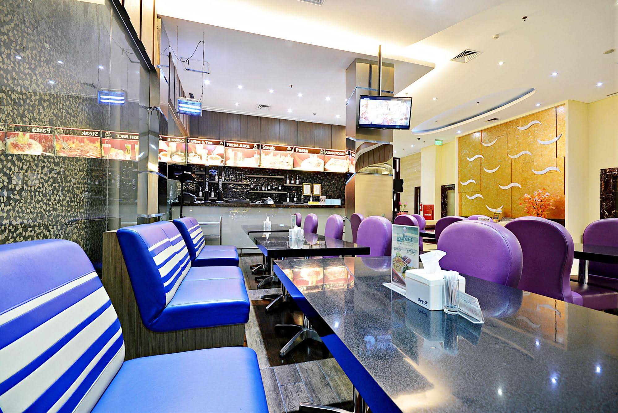 Nite & Day Jakarta Bandengan by ZEN Rooms